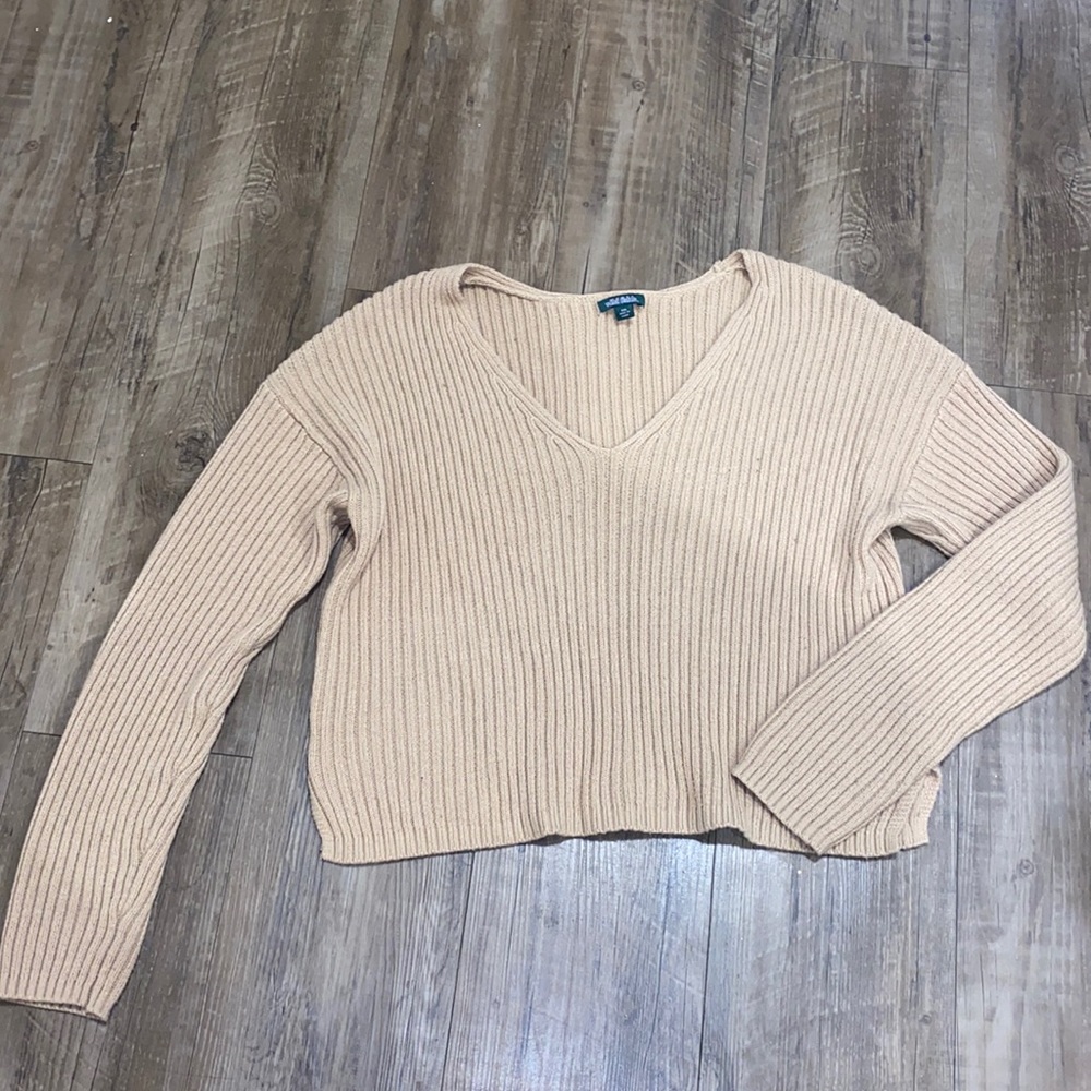 V neck sweater